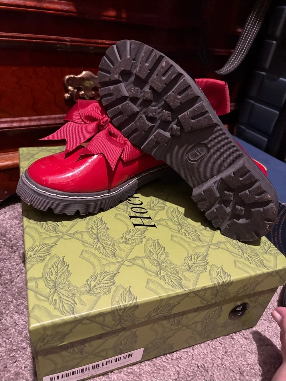 Red Bow Accent Women's Chunky Loafers Perfect for Christmas 🤶